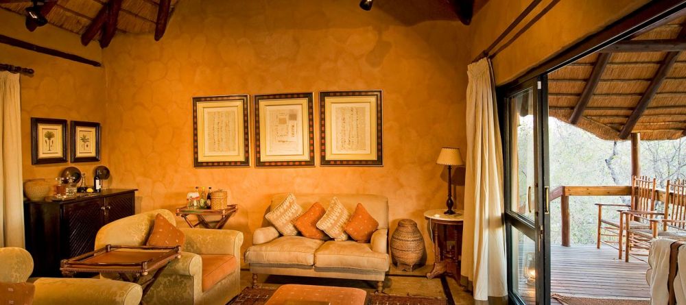 The main indoor lounge at Little Garonga, Kruger National Park, South Africa - Image 2