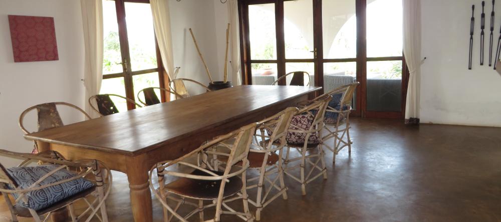 The spacious dining area to enjoy good food and conversation with family and friends at Villa Turquoise, Zanzibar, Tanzania (Mango staff photo) - Image 6