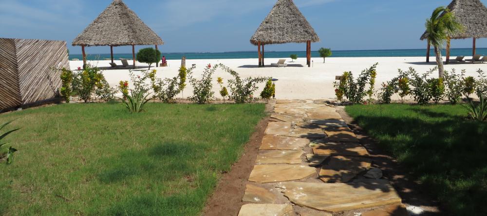 The spectacular view of the white sand beach and turquoise waters at Gold Zanzibar Beach House & Spa, Zanzibar, Tanzania (Mango staff photo) - Image 1