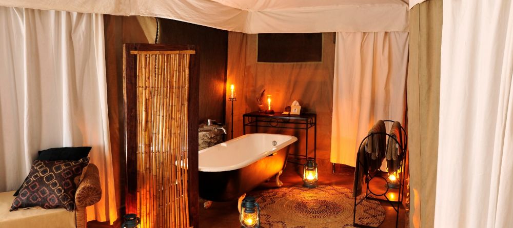 Chalet at night at Mchenja Bush Camp, South Luangwa National Park, Zambia - Image 2