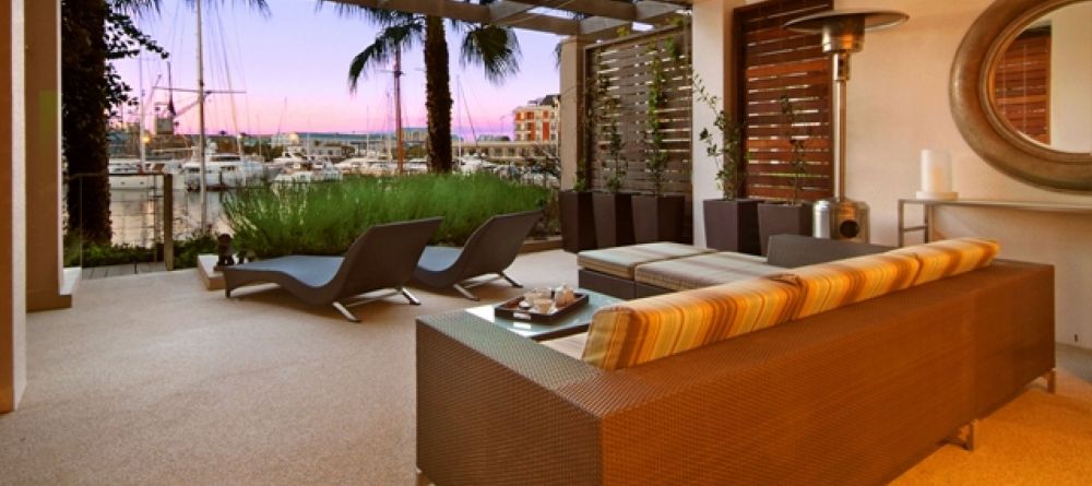 Waterfront Village Superior Two Bdrm Living Rm - Image 2