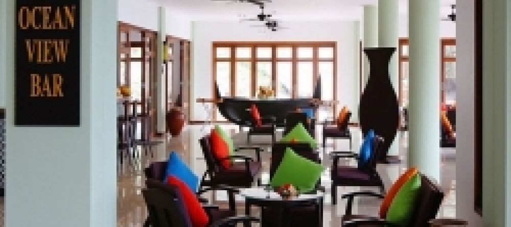 Allamanda Hotel Bar - Image 3