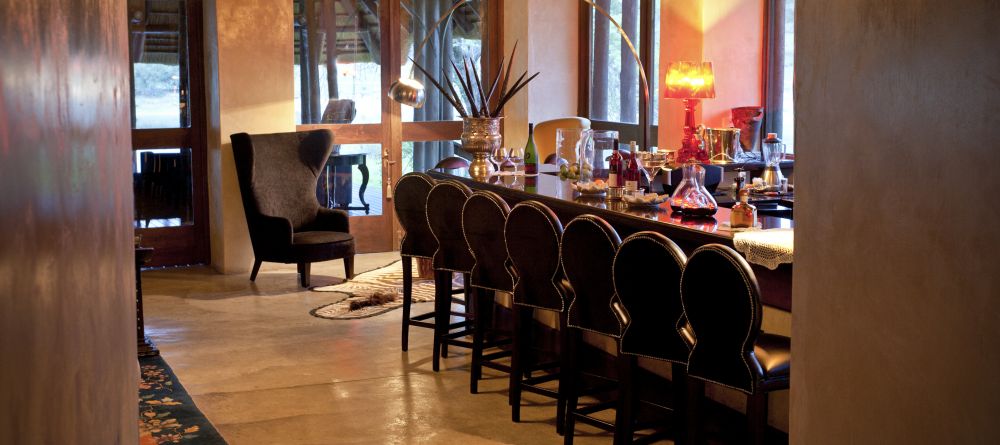 The bar at Chitwa Chitwa, Sabi Sands Game Reserve, South Africa (Andrew Howard) - Image 9