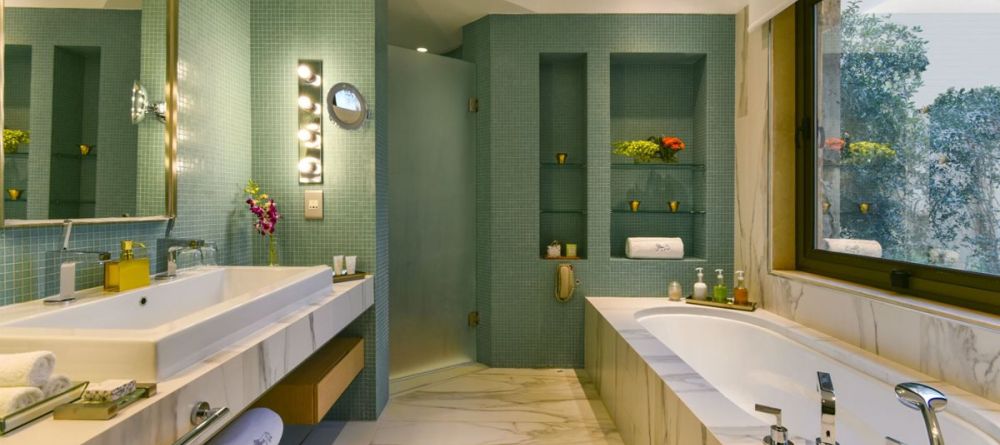 bathroom - Image 4