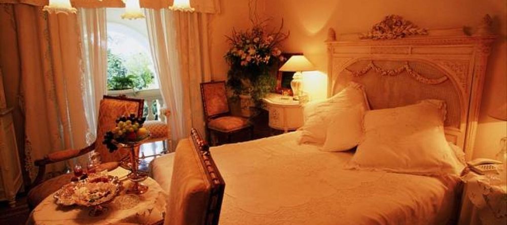 Illyria House - Guest room - Image 3