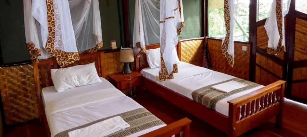 Bush Lodge - Banda IInterior - Image 2