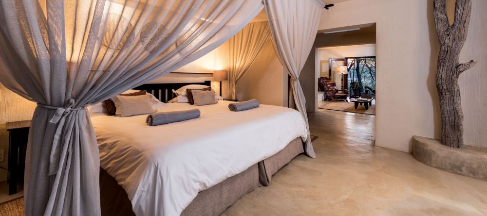 Luxury Suite Bedroom - Image 4