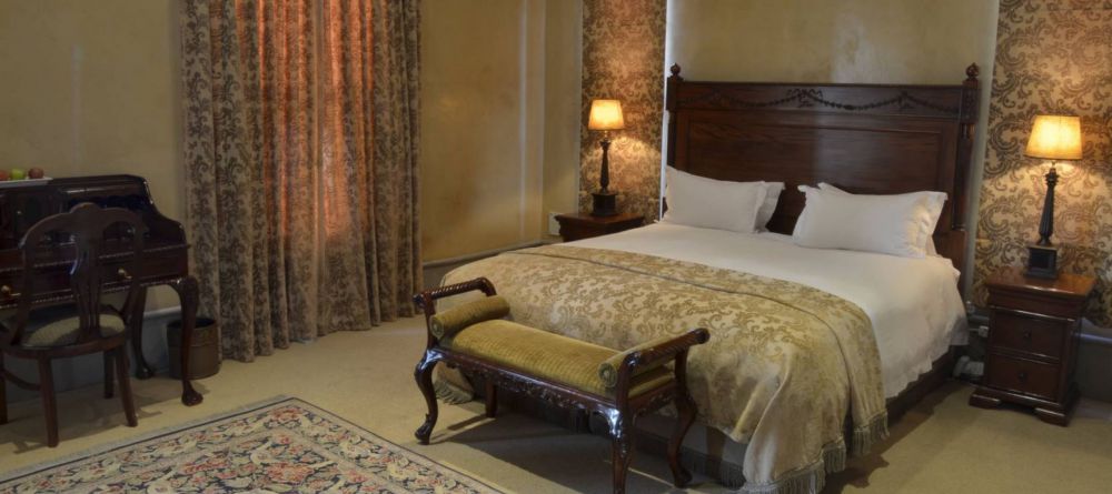 Castello di Monte  - comfy guest room - Image 3