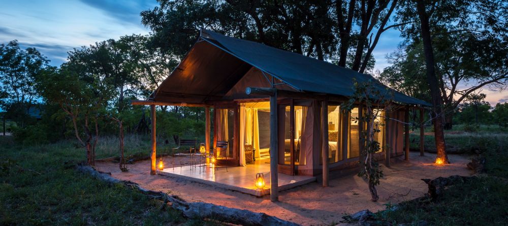 Tent exterior - Image 12