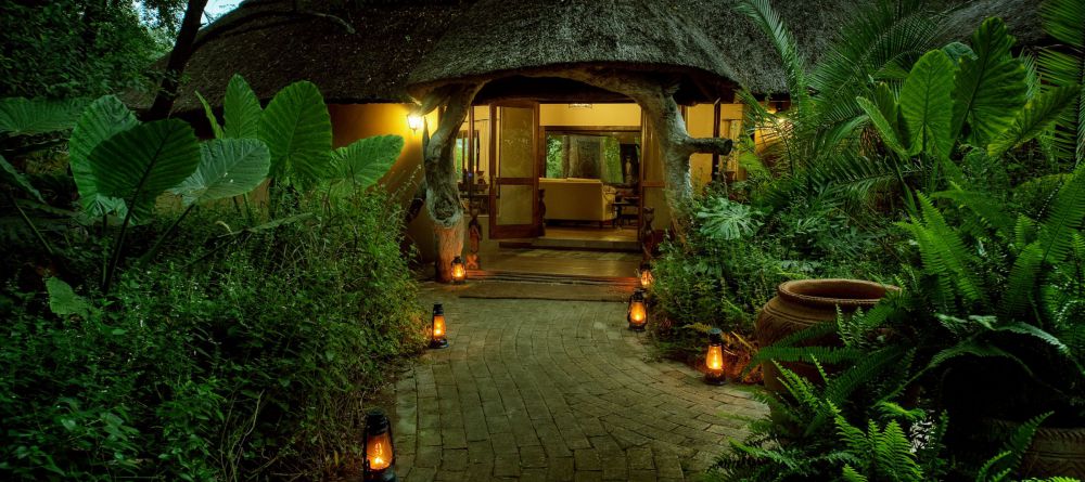 Royal Tree Lodge, Maun, Botswana - Image 2