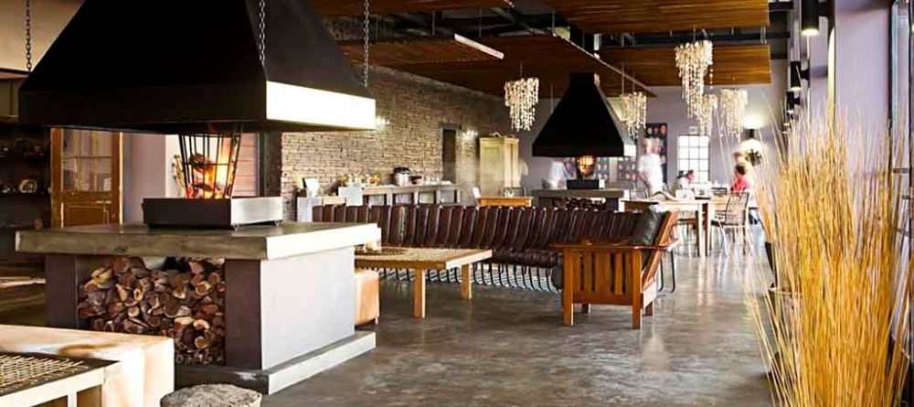 Fish River Canyon Lodge - Lobby and Dining Room - Image 15