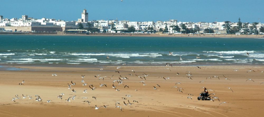 Palais Heure Bleue beach - Image 7