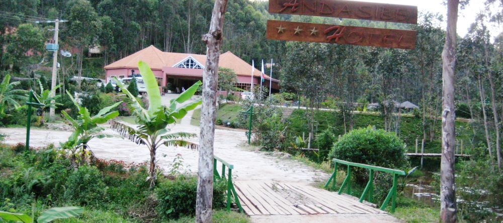 Entryway at Andasibe Hotel, Andasibe National Park, Madagascar (Mango Staff photo) - Image 3