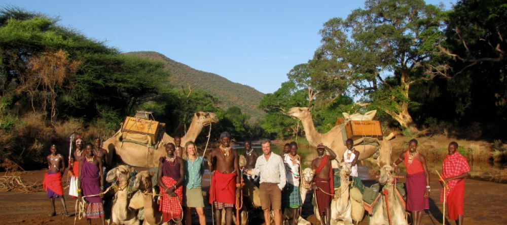 The camel entourage - Image 4