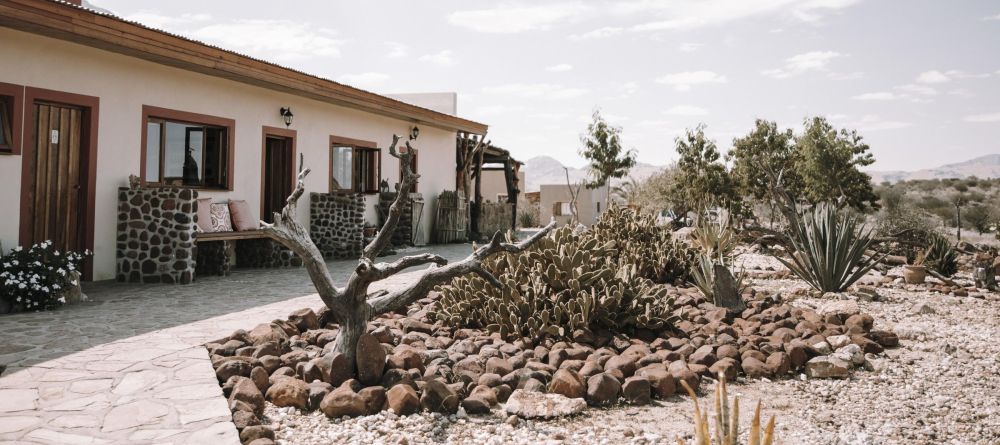 Exterior Lodge - Image 1