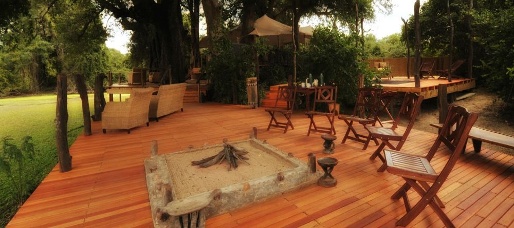 Relaxation on the deck at Kanga Camp, Mana Pools National Park, Zimbabwe - Image 7