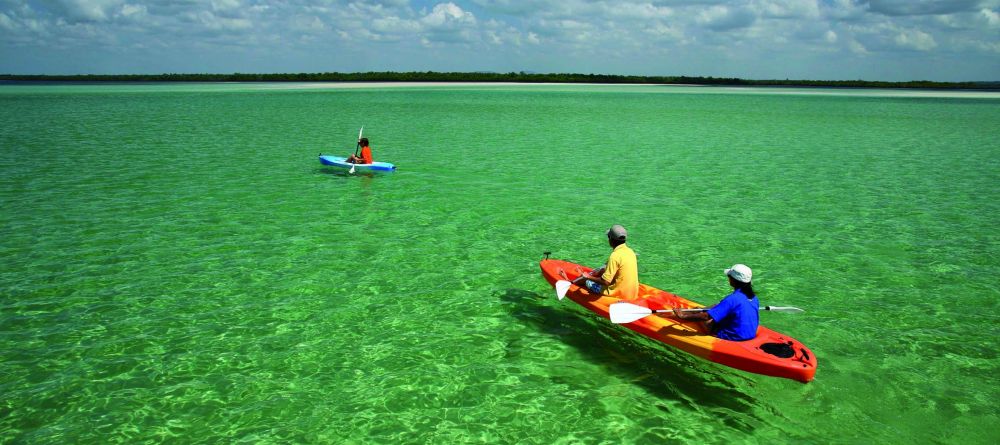 Kayaking on the ocean at Funzi Keys, Funzi Island, Kenya - Image 8