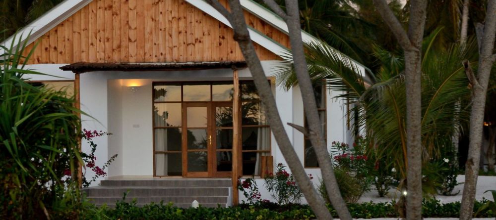 Kisiwa on the Beach - Image 4