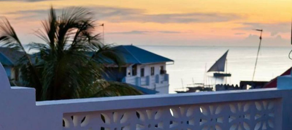 Sunset from Roof - Image 4