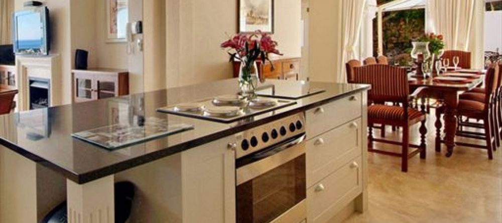 Bingley Place House - Self catering kitchen - Image 2