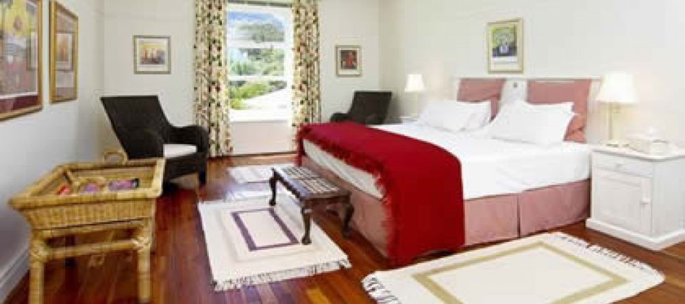 La Fontaine - Guest Room - Image 3