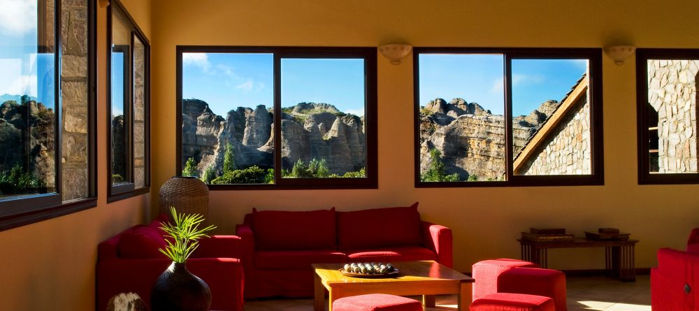 Le Relais de la Reine Lounge - Image 11