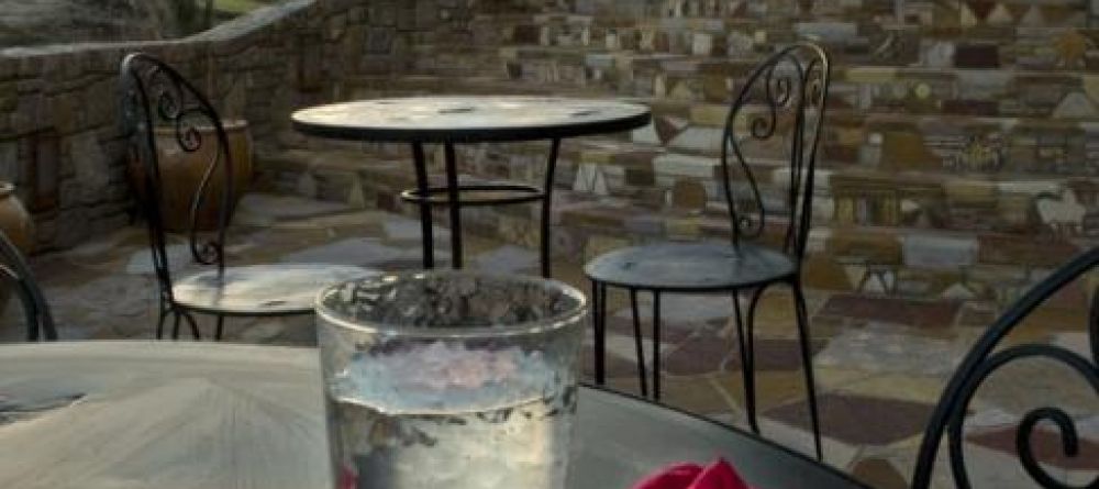 Le Relais de la Reine Terrace - Image 1