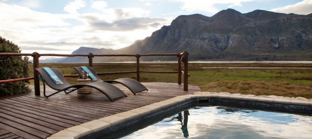 Lagoon Lodge - Pool & View - Image 4