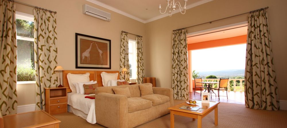 Bedroom at Shamwari Long Lee Manor, Shamwari Game Reserve, South Africa - Image 7