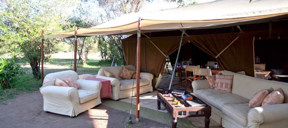 Serian Nkorombo Camp - comfy lounge area - Image 3