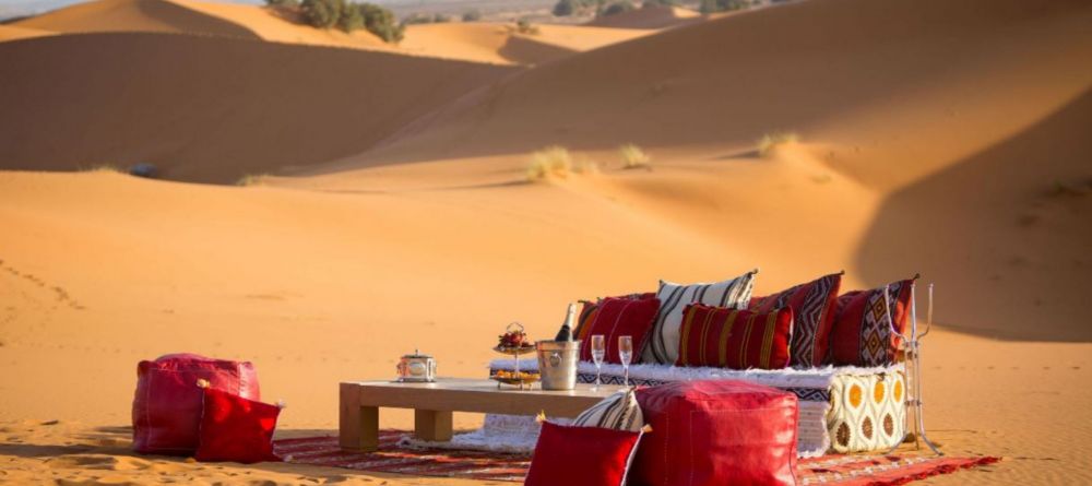 Merzouga Luxury Camp Champagne in the dunes - Image 1