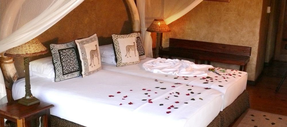 Mkuze Falls Lodge Bedroom - Image 12