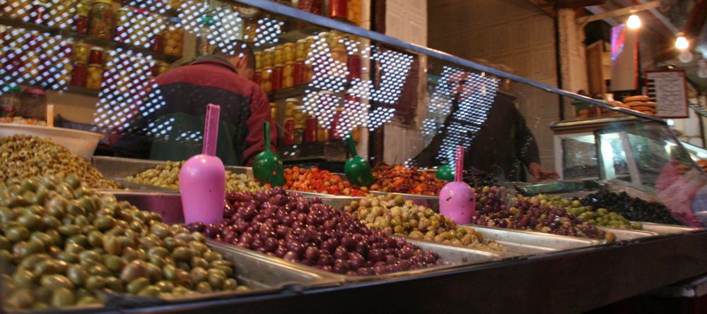 olive vendor - Image 5
