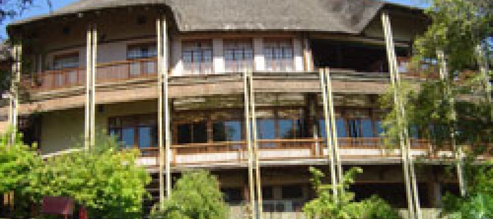 Mowana Safari Lodge - Lodge Exterior - Image 4