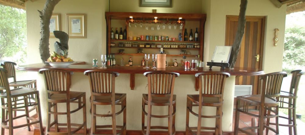 N'Kaya Lodge - Bar Area - Image 5