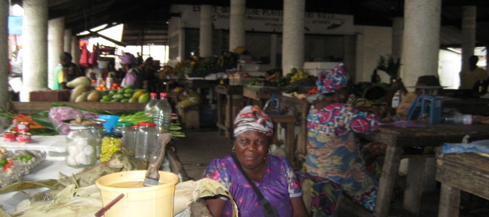 Open markets at Mikhaels Hotel, Brazzaville, Republic of Congo (Mango Staff photo)  - Image 9