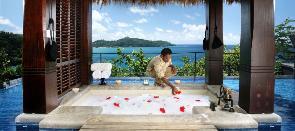 Outdoor sunken bath at Maia Luxury Resort and Spa, Mahe, Seychelles - Image 16