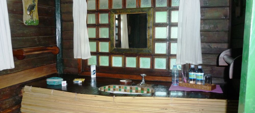 Bathroom at Nile Safari Lodge, Murchison National Park, Uganda (Mango Staff photo) - Image 2