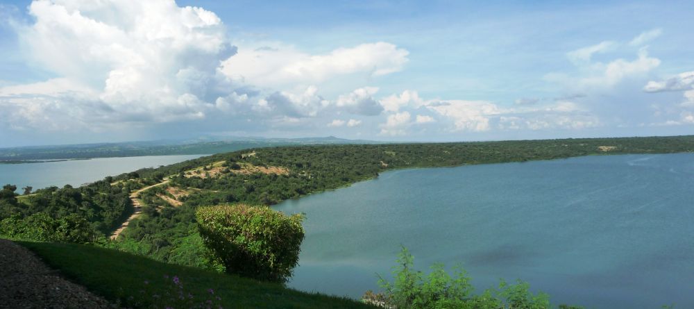 Beautiful vista at Mweya Safari Lodge, Queen Elizabeth National Park, Uganda (Mango Staff photo) - Image 20