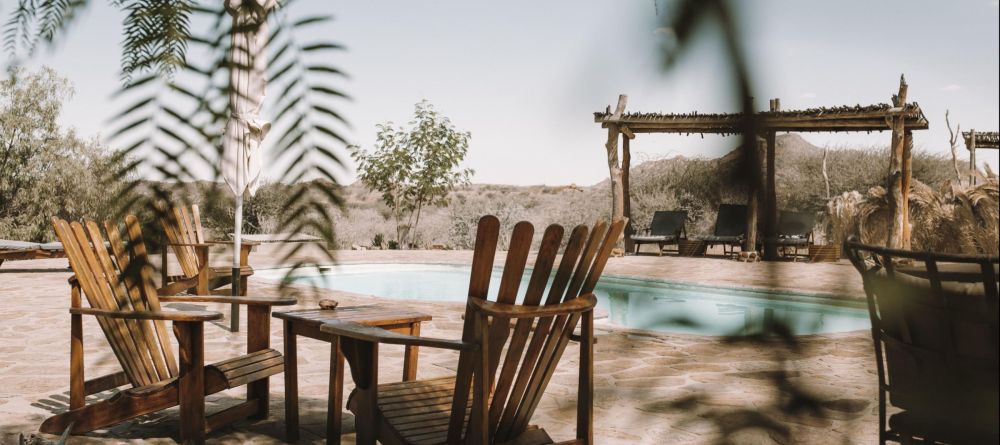 Poolside View - Image 3