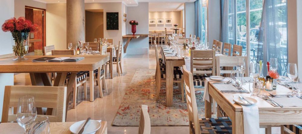 Cape Town Hollow Hotel lobby - Image 4