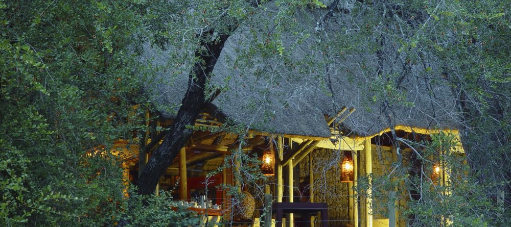 Rhino Post Safari Lodge - Dining Area - Image 7