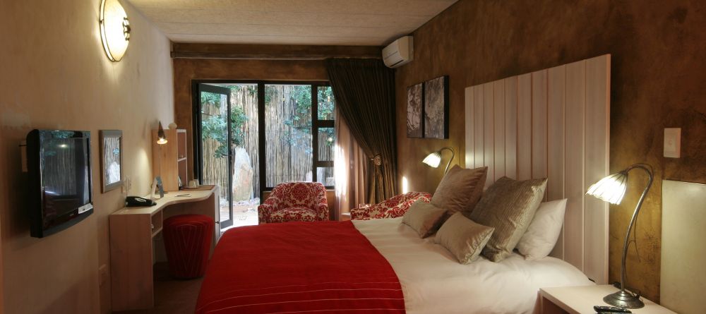 Room 9 at the African Rock Hotel - Image 7
