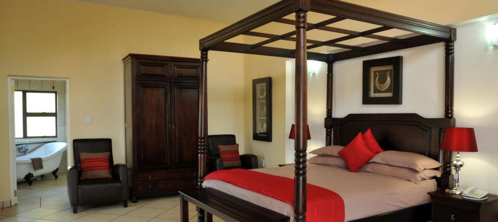 Zulu Nyala Game Lodge guest room - Image 5