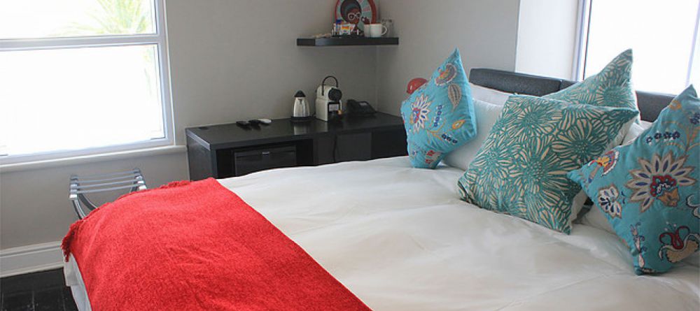 Cloud Nine Hotel - Image 4