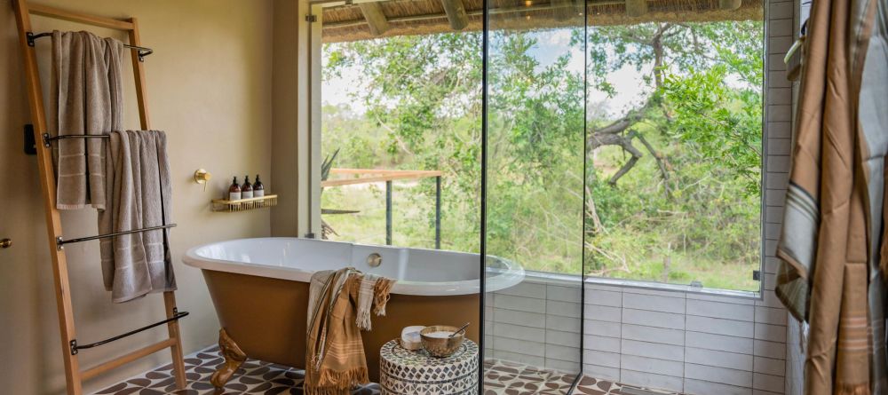 Thornybush Game Lodge - Image 14