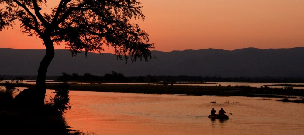 Mana Shoreline Canoeing - Image 4