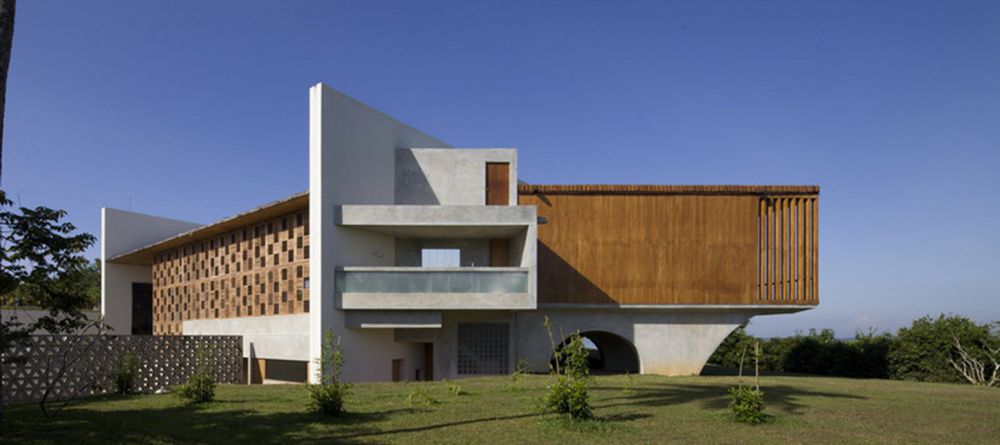 Villa Vista Guesthouse Exterior - Image 5