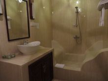 Simple elegance in a bathroom's design at Maru Maru Hotel Zanzibar, Zanzibar, Tanzania (Mango staff photo)