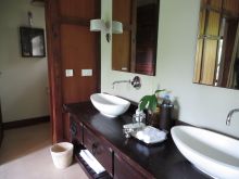 The bathrooms are stylish and modern at Lake Duluti Lodge, Arusha, Tanzania (Mango staff photo)